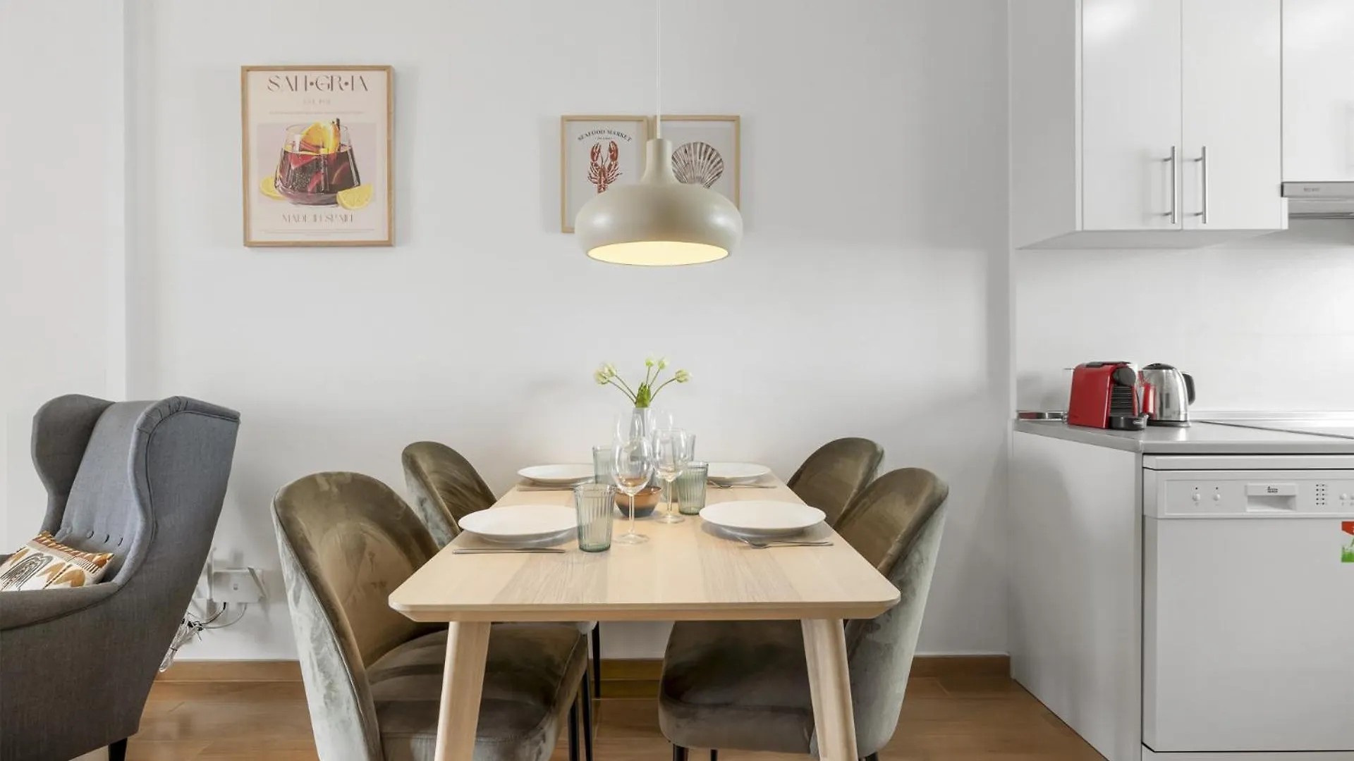 Carvajal Beach Holiday Apartment ベナルマデナ