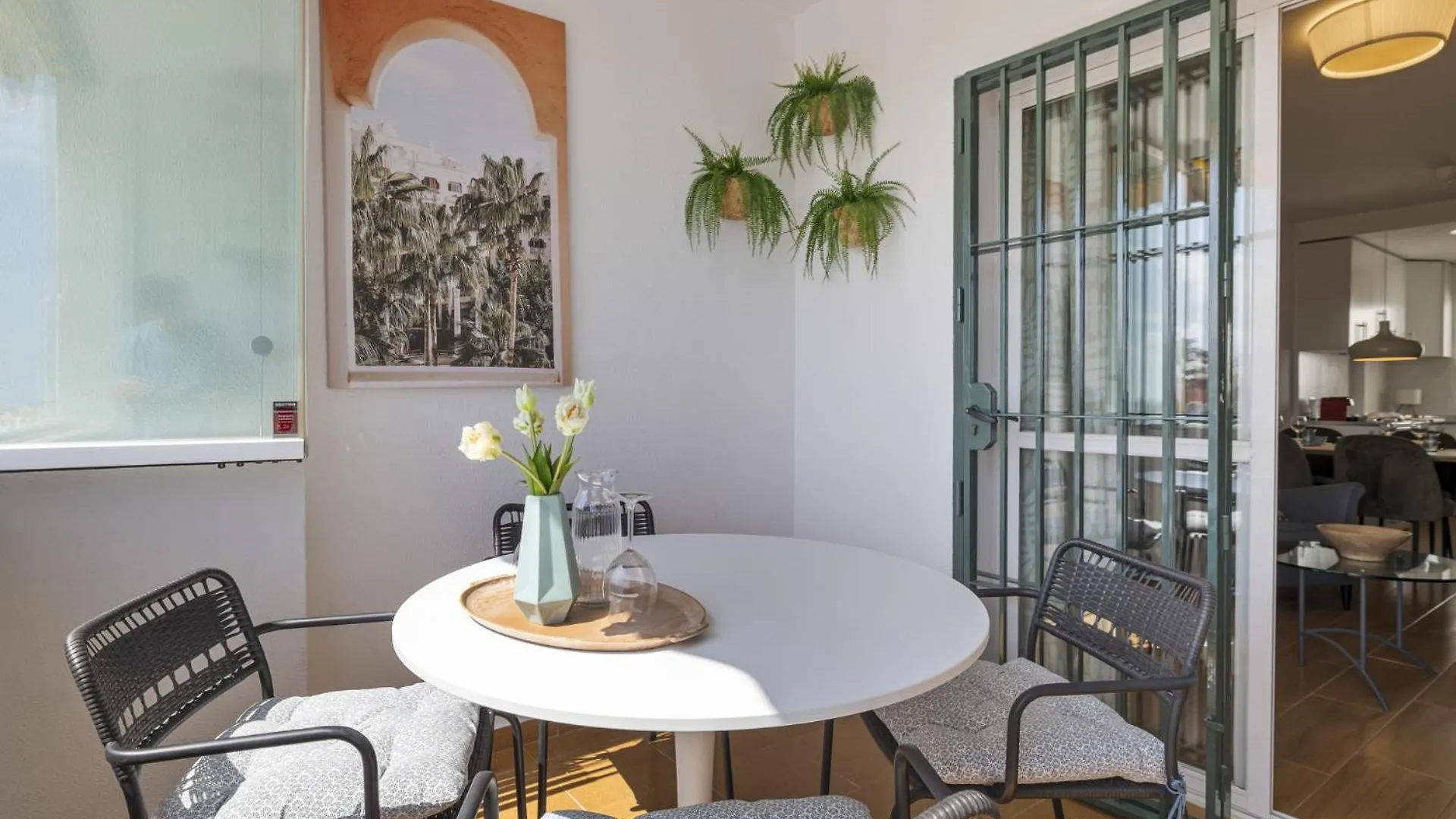 Carvajal Beach Holiday Apartment ベナルマデナ