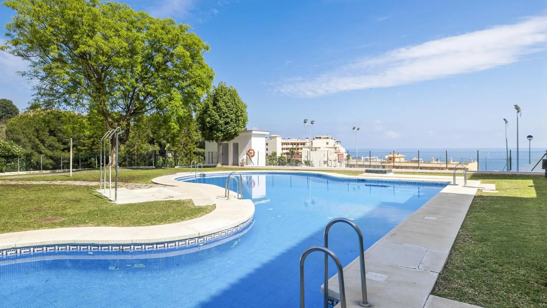 Carvajal Beach Holiday Apartment ベナルマデナ